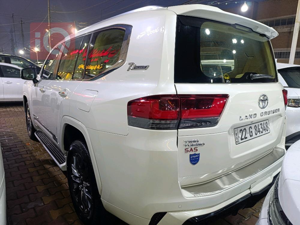 تويوتا لاندكروزر